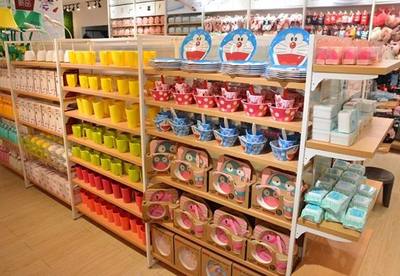 義烏萬夢百貨化妝品及衛生用品零售加盟前景分析